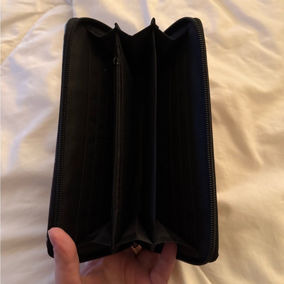 Nightmare Before Christmas Wallet - Picture 3 of 5